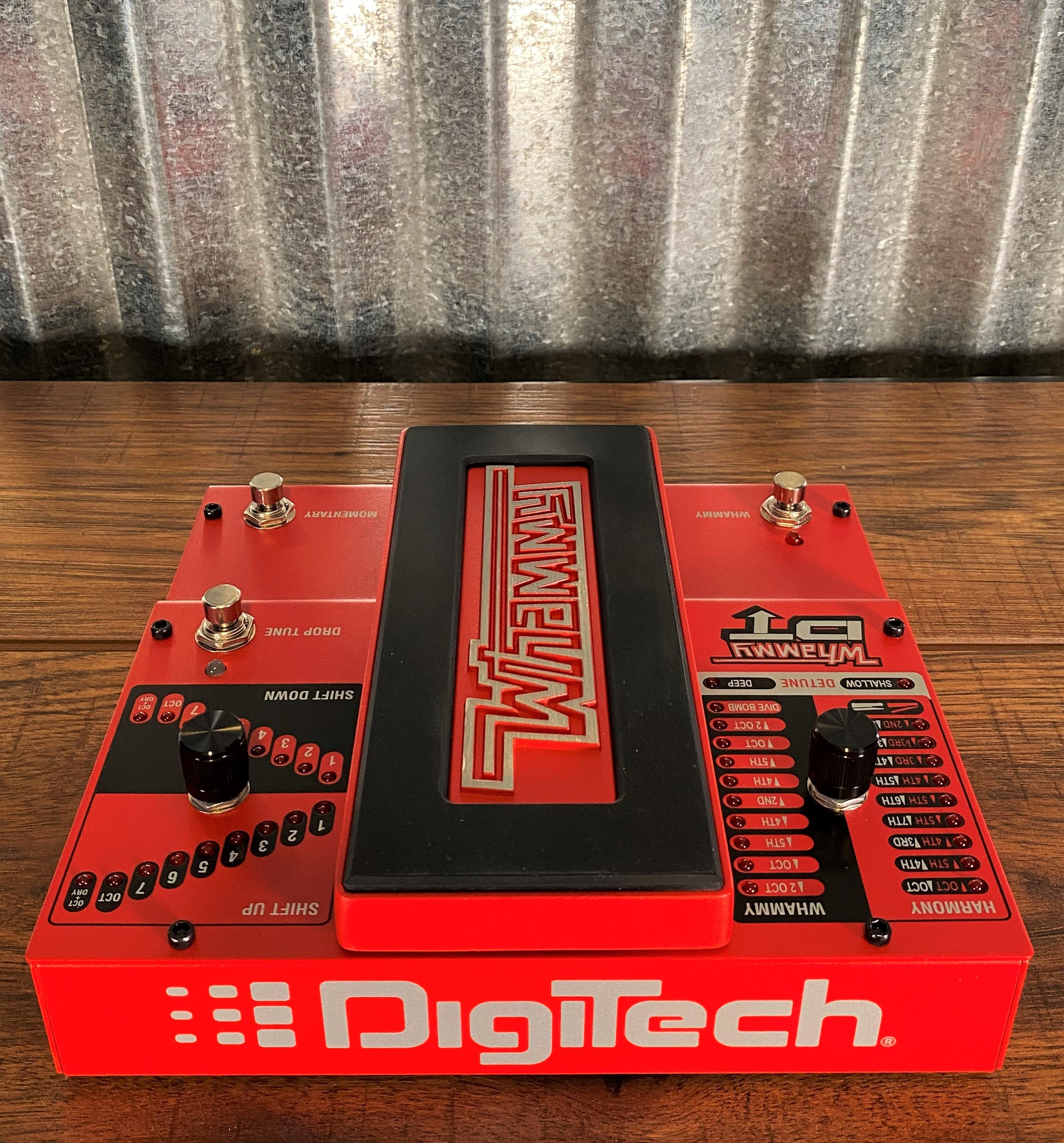 Digitech Whammy DT Pitch Shifter With Drop Raised Tuning Guitar 