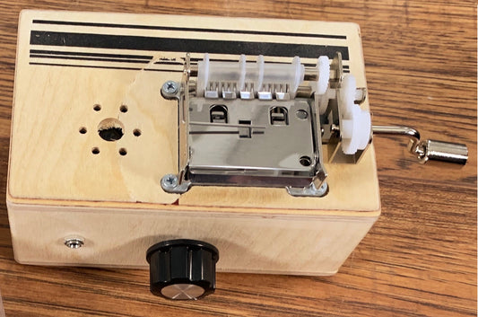 Brandnewnoise Krankie Hand Crank Music Box Sound Sampler Looper Recorder with Pitch Control Effect Box