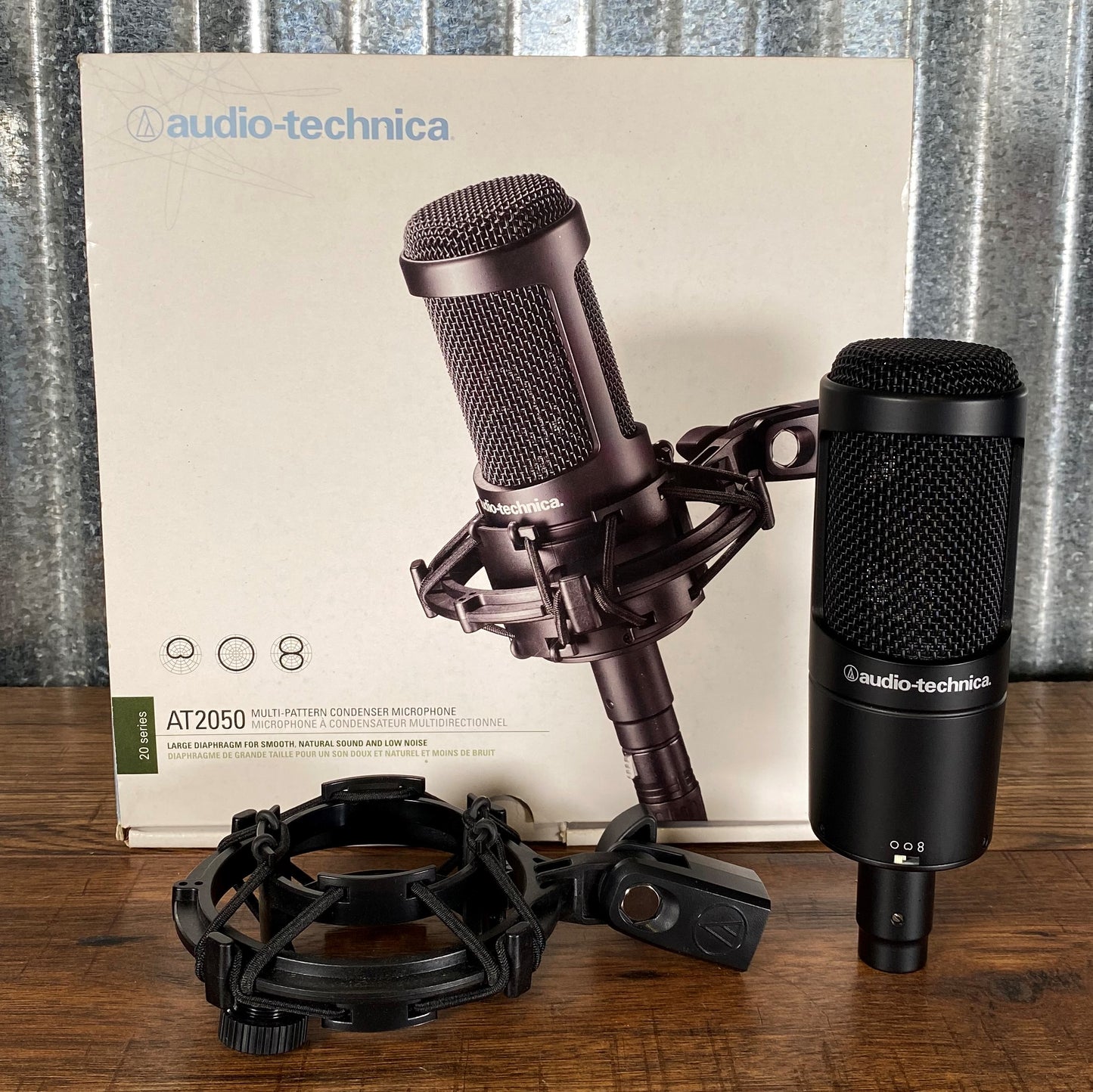 Audio Technica AT2050 Multi-pattern Condenser Microphone Used