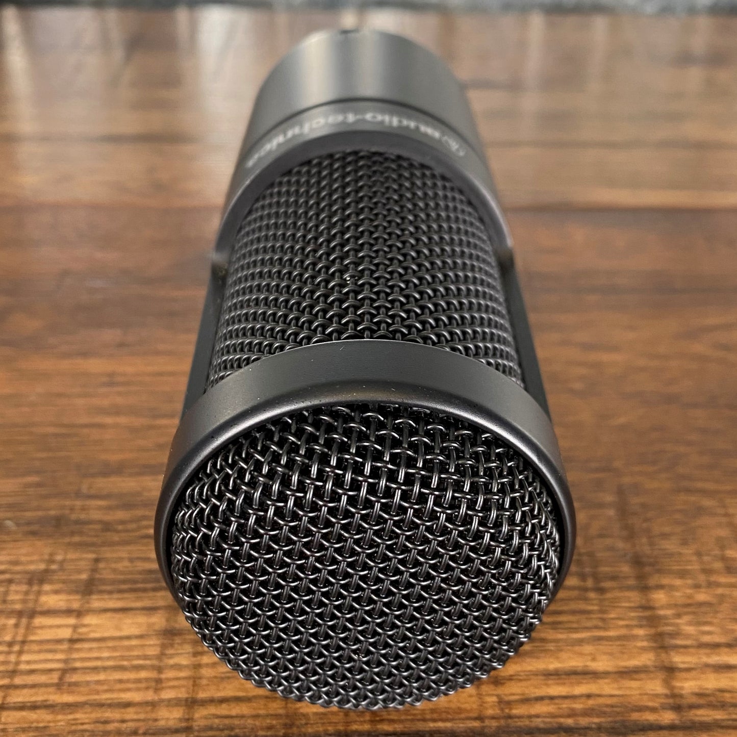 Audio Technica AT2050 Multi-pattern Condenser Microphone Used