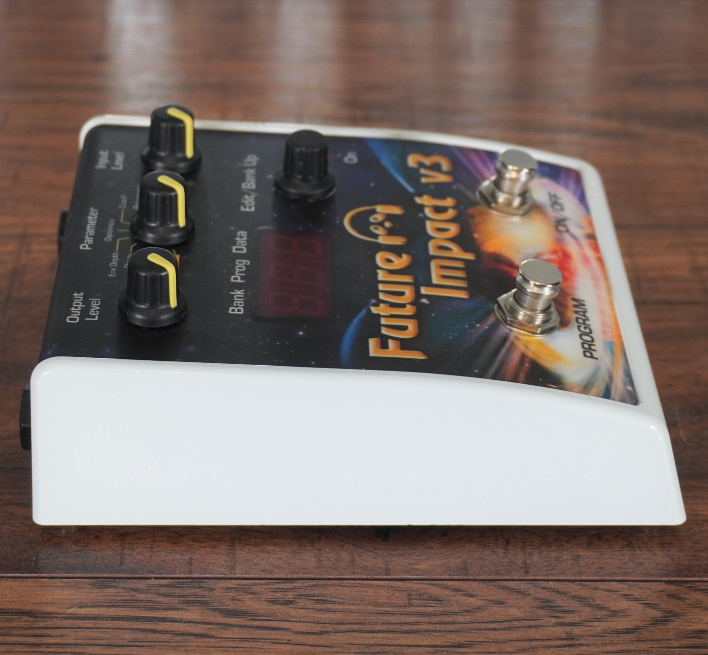 Panda Audio Future Impact 3 Guitar & Bass Synthesizer Effect Pedal Used