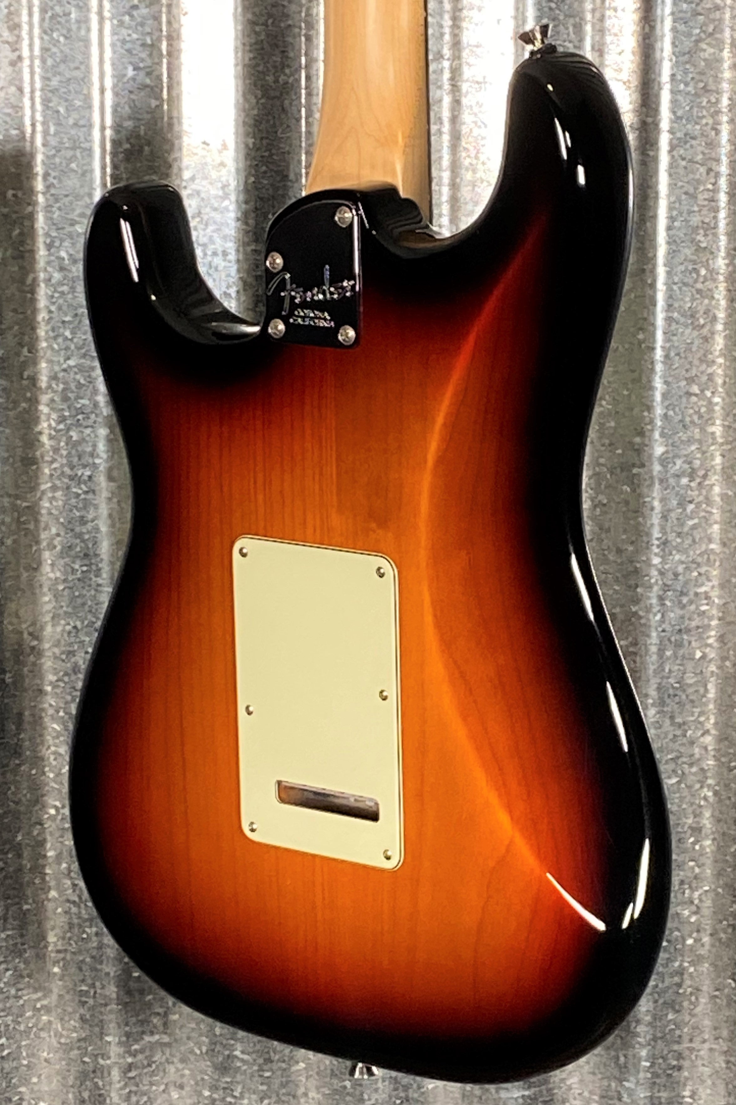 Fender American Elite Stratocaster HSS Shawbucker 3 Tone Sunburst