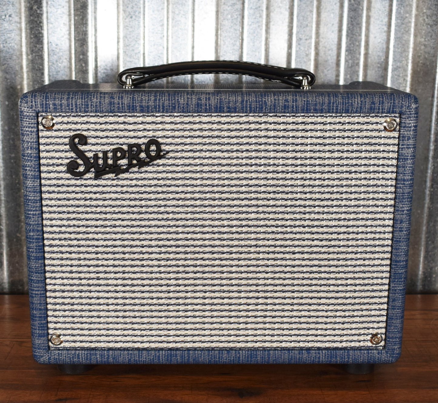 Supro 1606 Super 8" 5 Watt All Tube Guitar Amplifier Combo