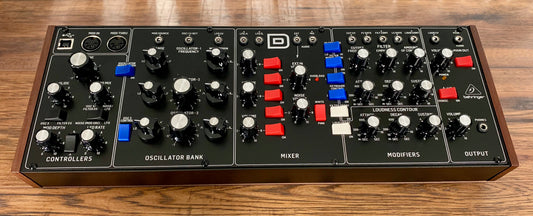Behringer Model D Analog Desktop Synthesizer Demo