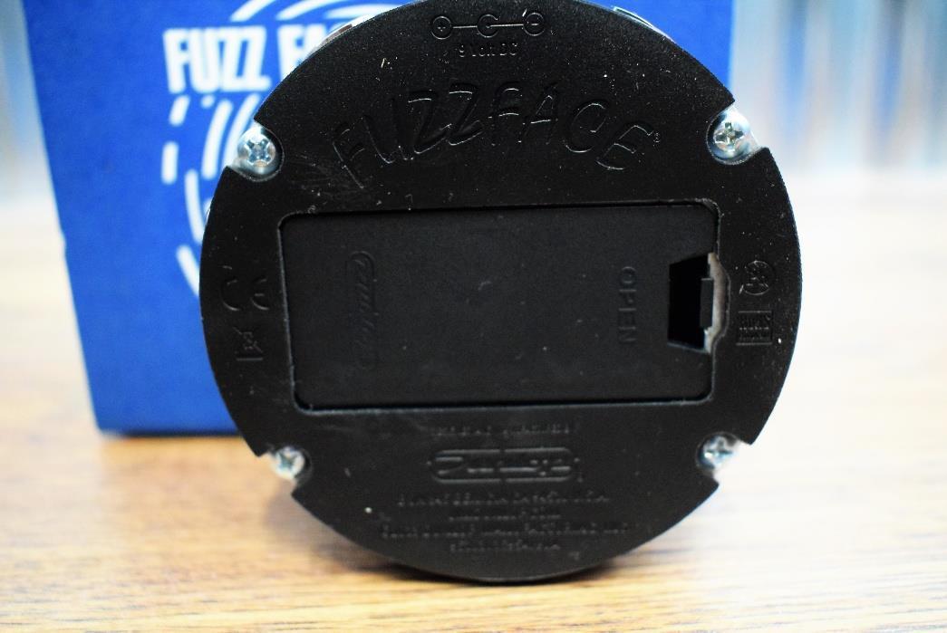 Dunlop FFM1 Silicon Fuzz Face Mini Distortion Guitar Effect Pedal