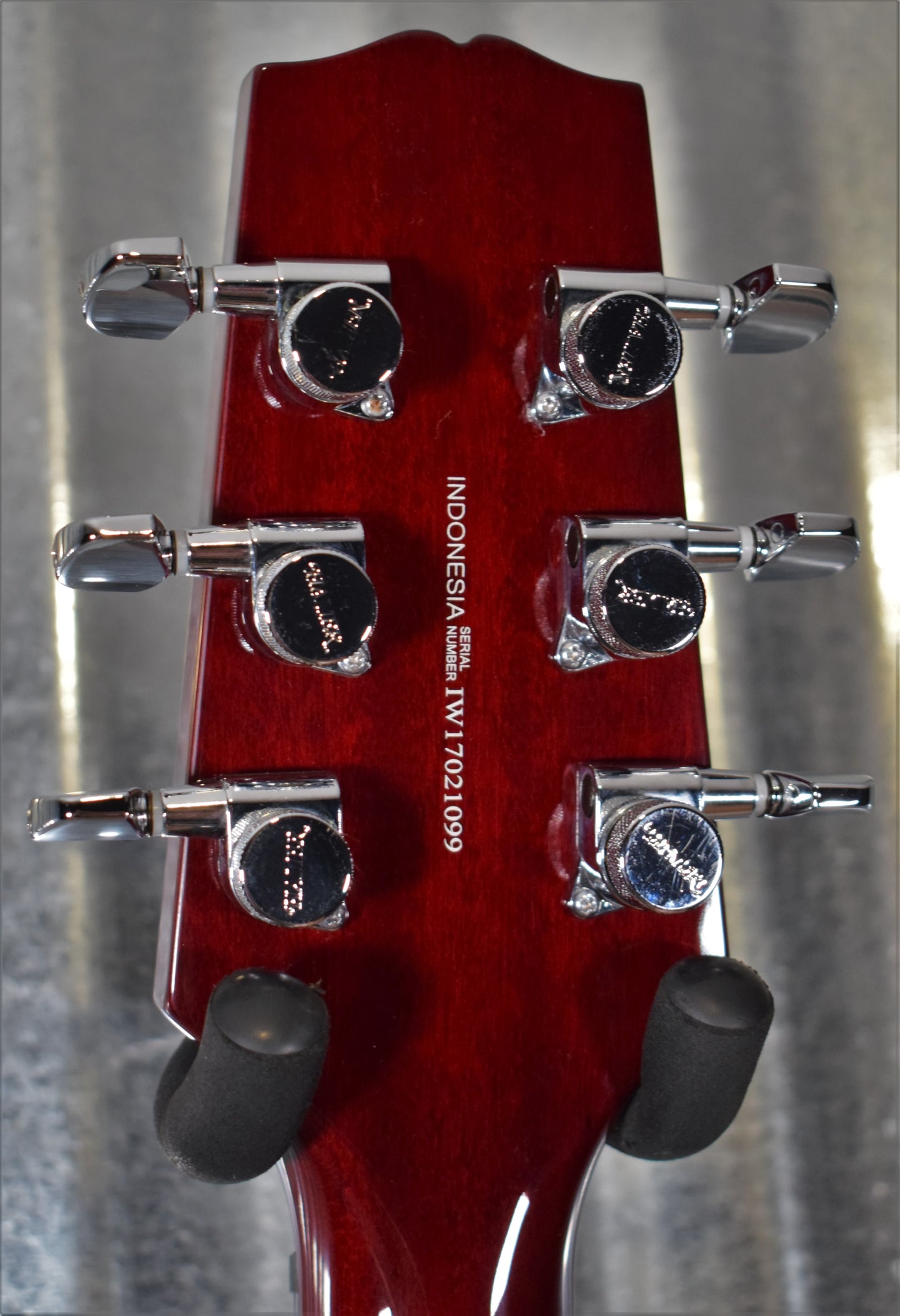 Hamer Archtop Flame Dark Cherry Wilkinson Tremolo Guitar SATFW-DCB #1099