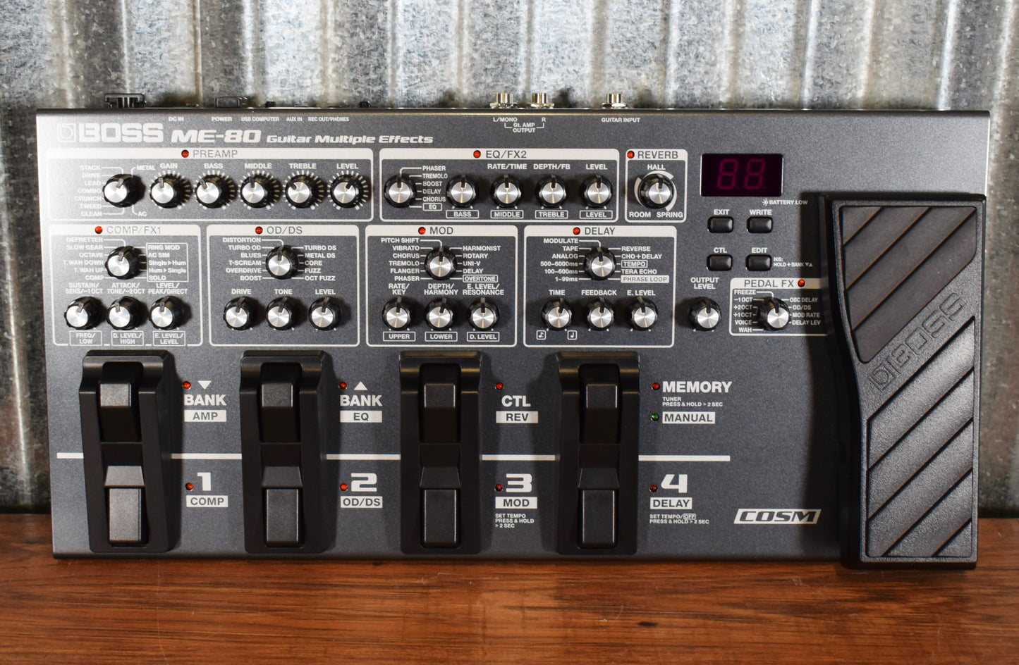 Boss ME-80 Multi Effect Processor Guitar Pedal