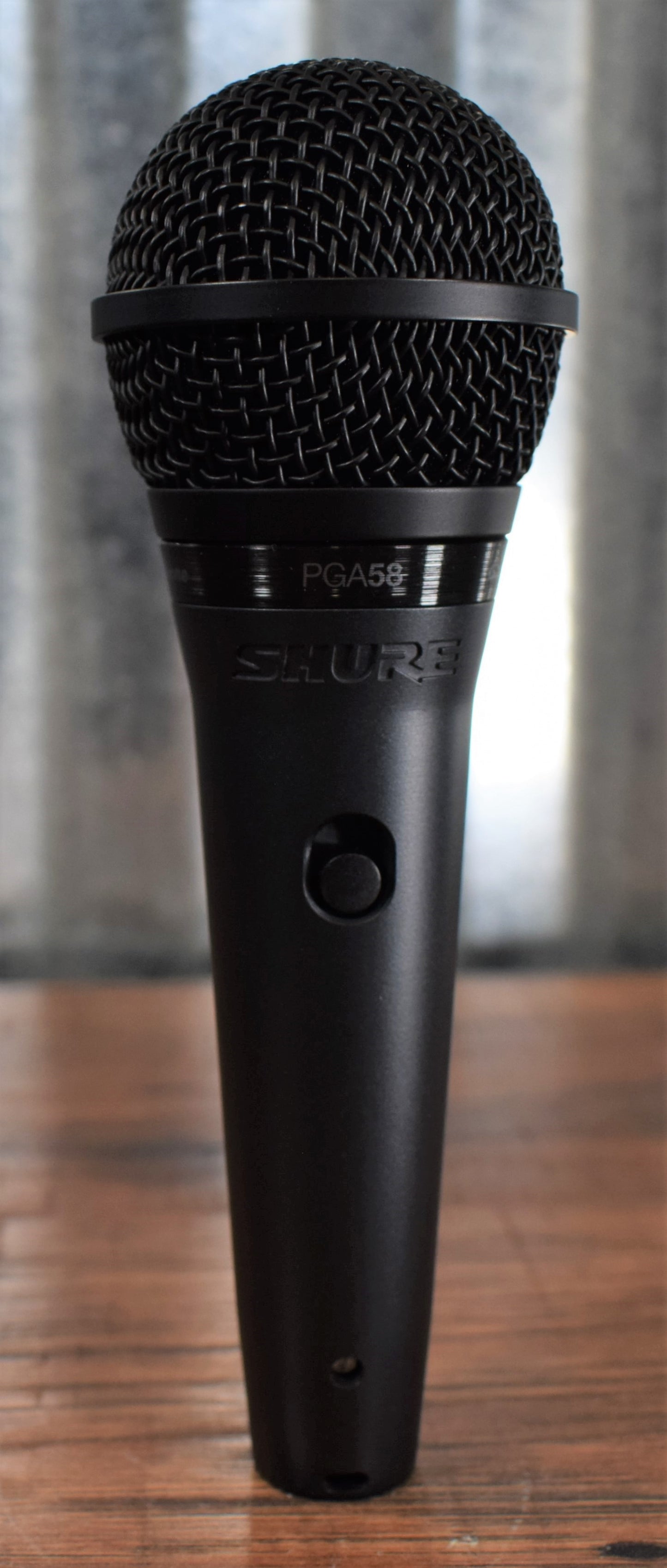 Shure PGA58-XLR Cardioid Dynamic Vocal Microphone Demo