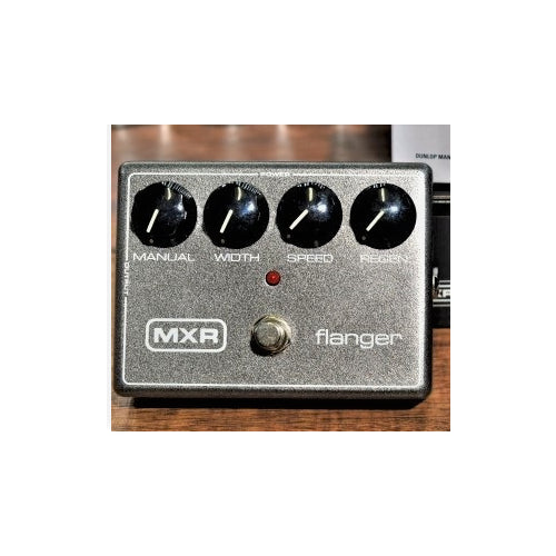 Dunlop MXR M117R Flanger Guitar Effect Pedal & Power Supply Demo