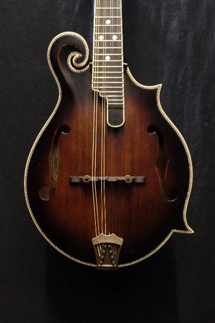 Washburn M118SWK Vintage Series Mandolin & Case #0021