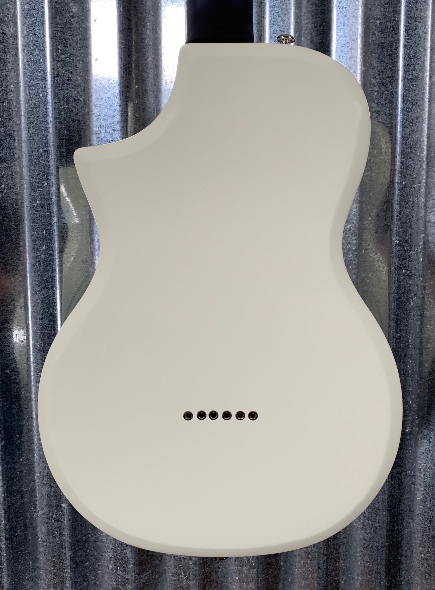 Supro 1261AW Ozark Antique White Guitar & Bag #155 Demo