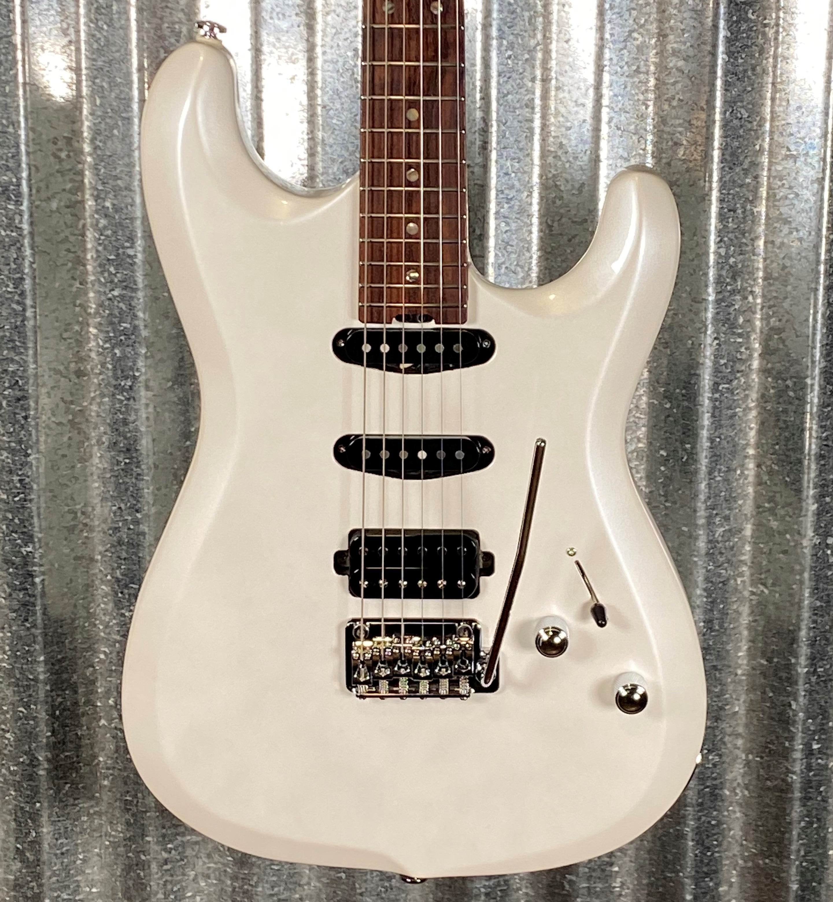 Musi Capricorn Fusion HSS Superstrat Pearl White Guitar #0130 Used –  Specialty Traders