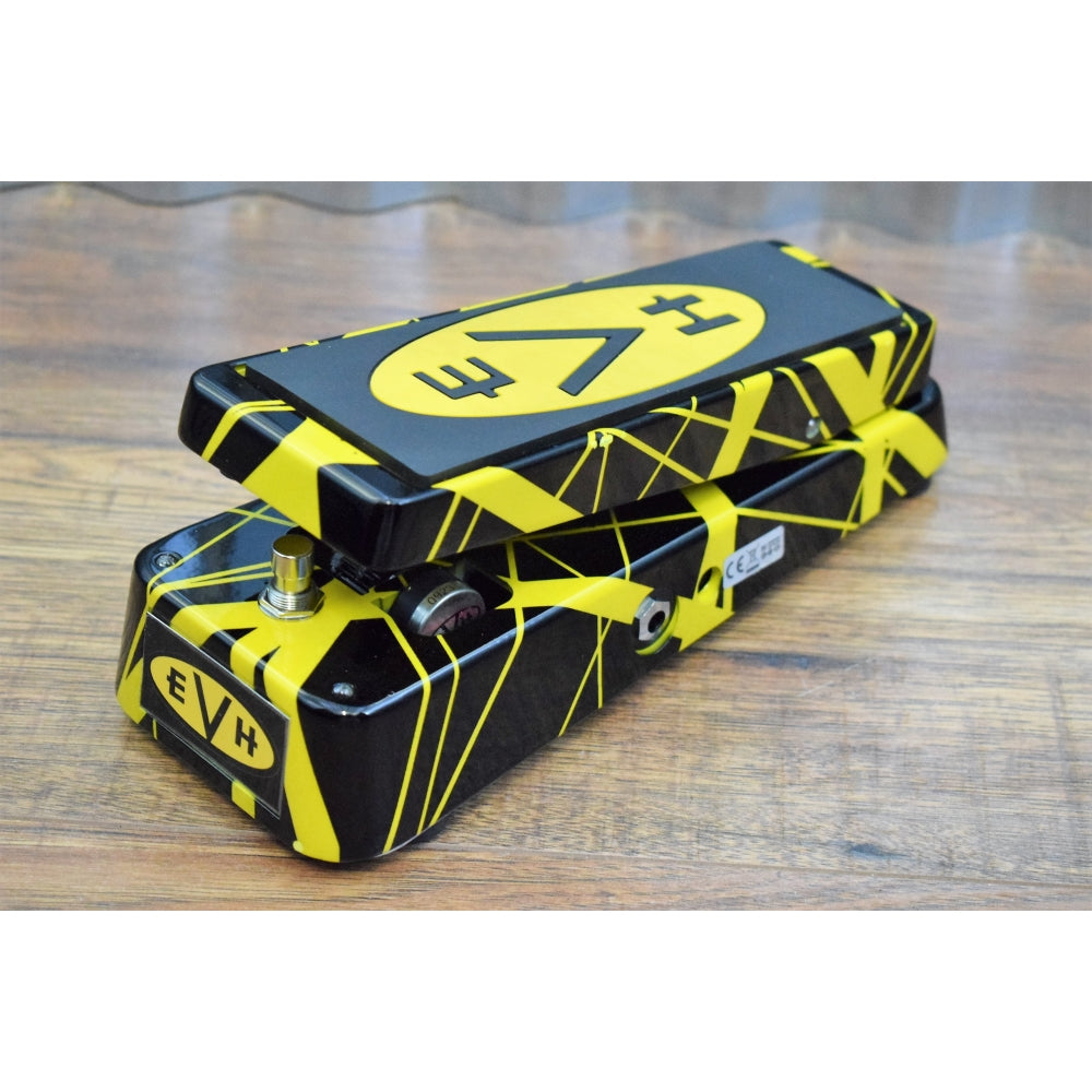 van halen effects pedals Dunlop EVH95 Eddie Van Halen Cry Baby Wah Guitar Effect Pedal – Specialty Traders