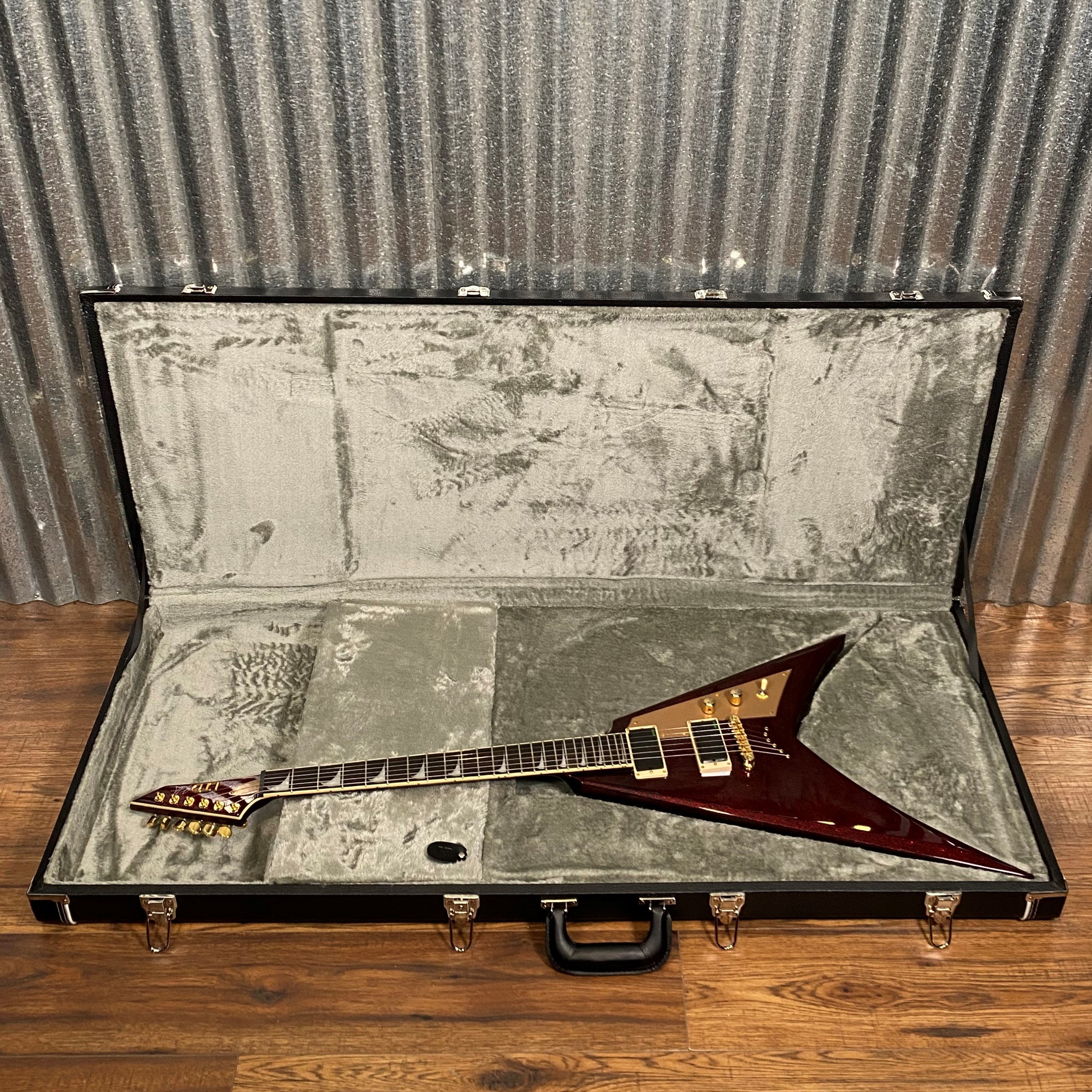 RMVチンバウ❣️ ESP LTD KH-V Kirk Hammett V Red Sparkle EMG Guitar & Case