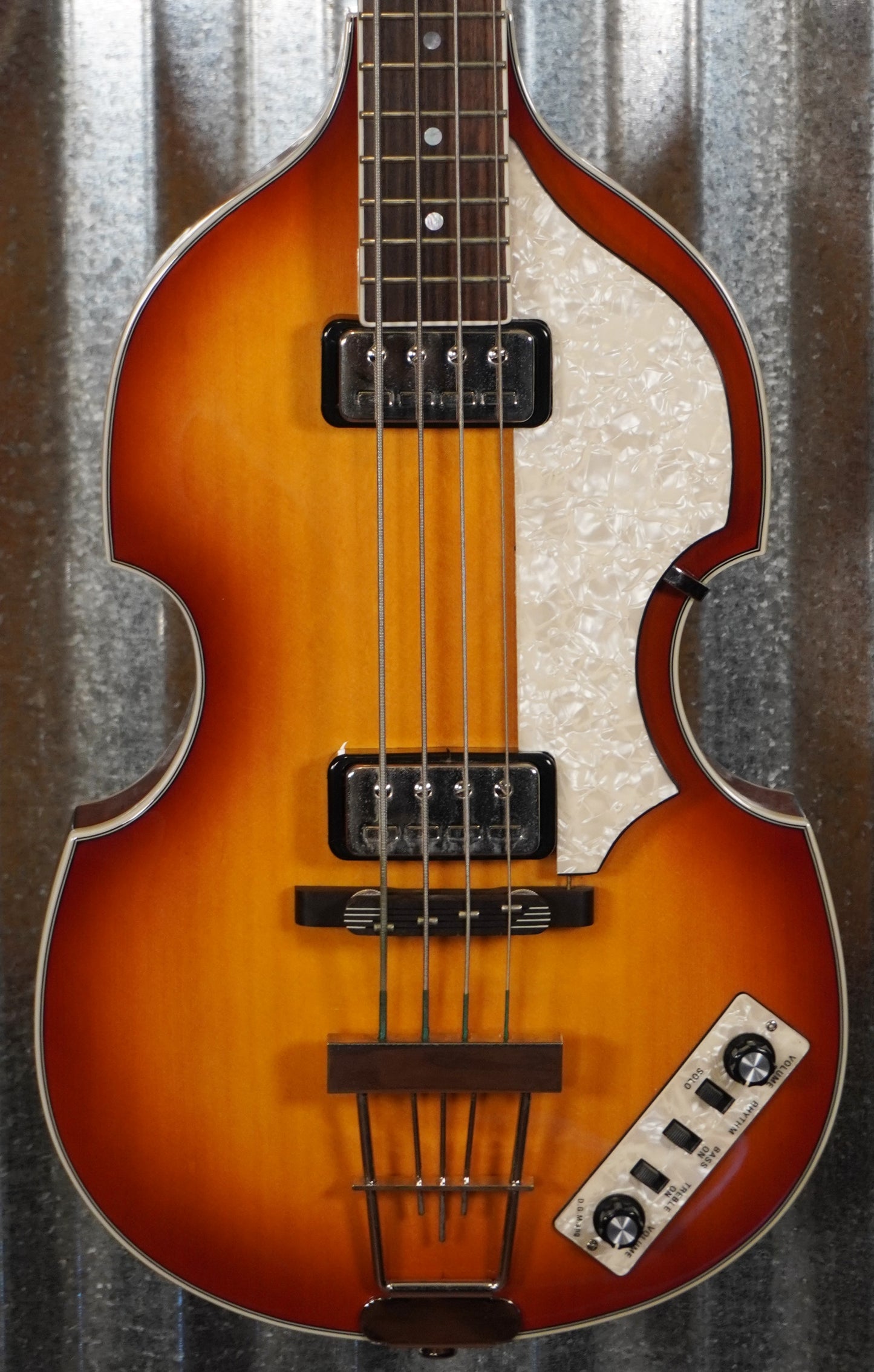 Hofner H500/1-CT Contemporary Series Sunburst 4 String Violin Bass & Case Used