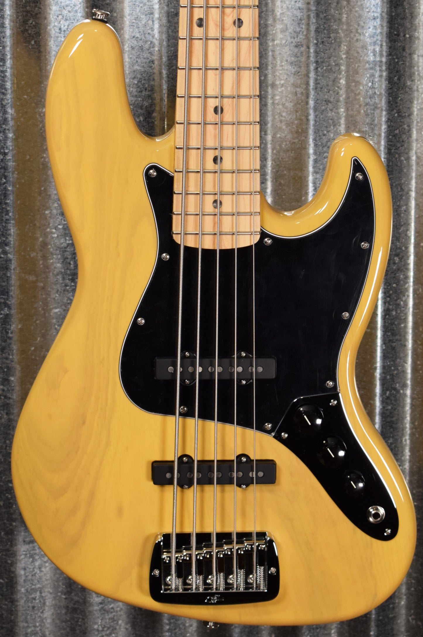 G&L USA JB-5 5 String Jazz Bass Butterscotch Blonde & Case 2020 JB5 #0172
