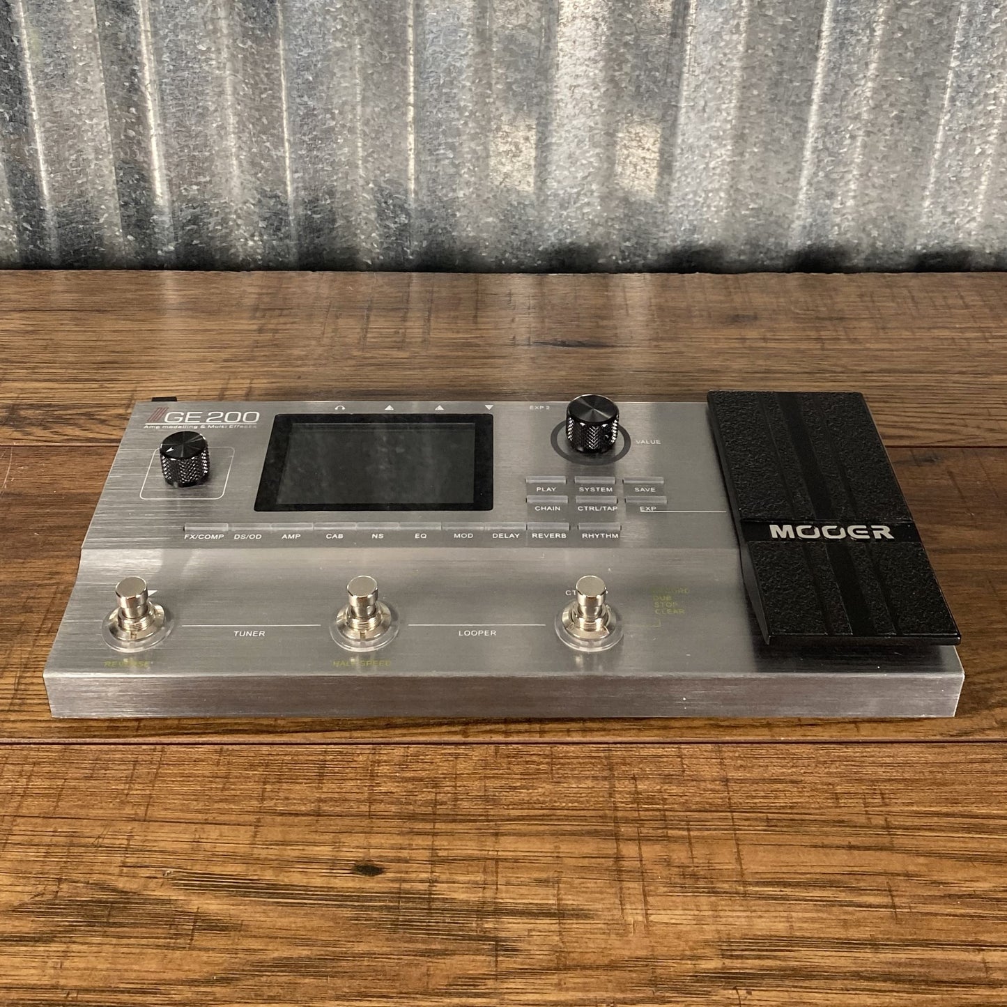 Mooer Audio GE-200 Multi Effect Guitar Pedal Used