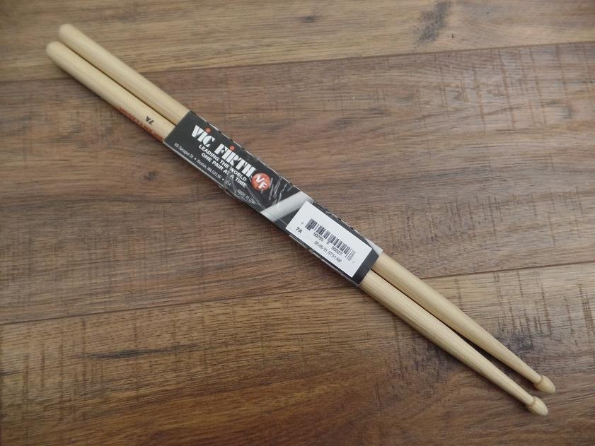 Vic Firth 7A American Classic Hickory Wood Tip Drum Sticks 2 Pair *