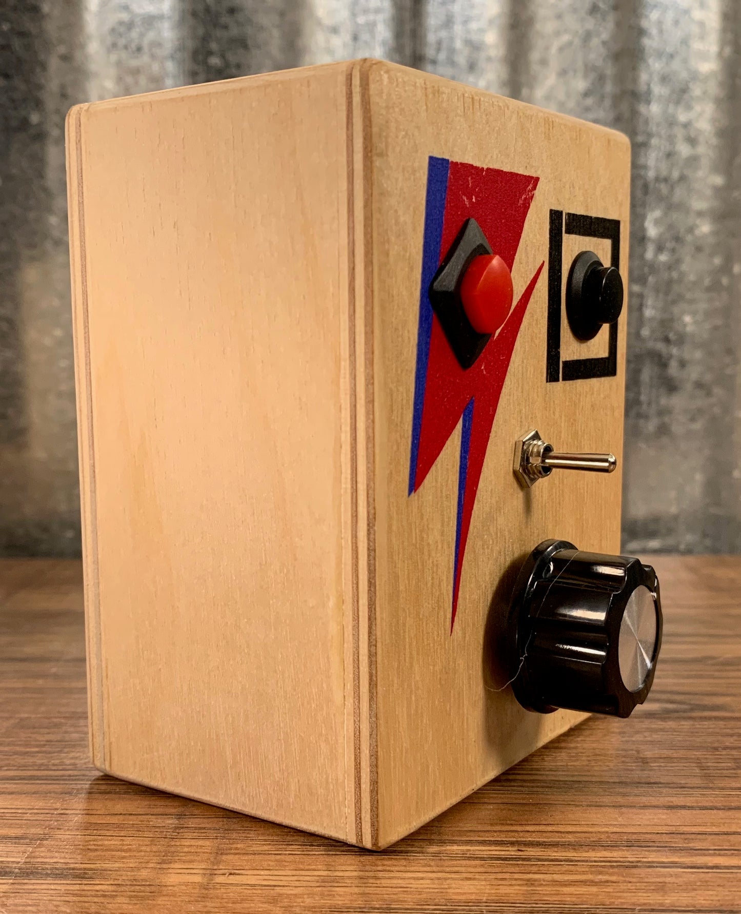 Brandnewnoise Space Oddity Limited Edition Bowie Edition Sound Sampler Looper Recorder with Pitch Control Effect Box