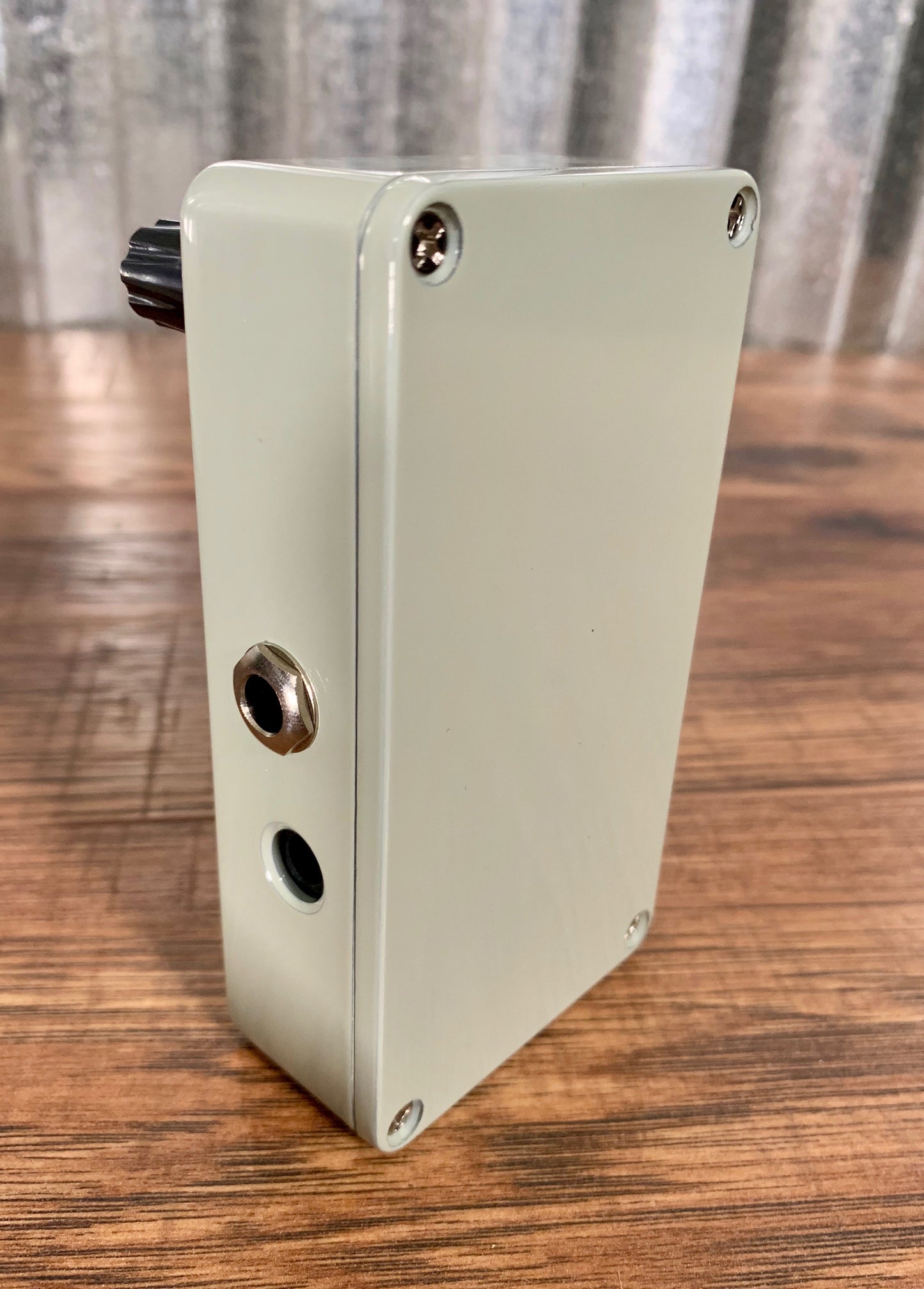 Animals Pedals Rover Fuzz Guitar Effect Pedal Designed by Skeddy Pedals