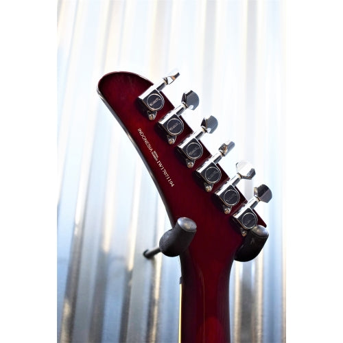 Hamer Guitars Standard Flame Top Cherry Sunburst Guitar & Gig Bag #1194 Demo