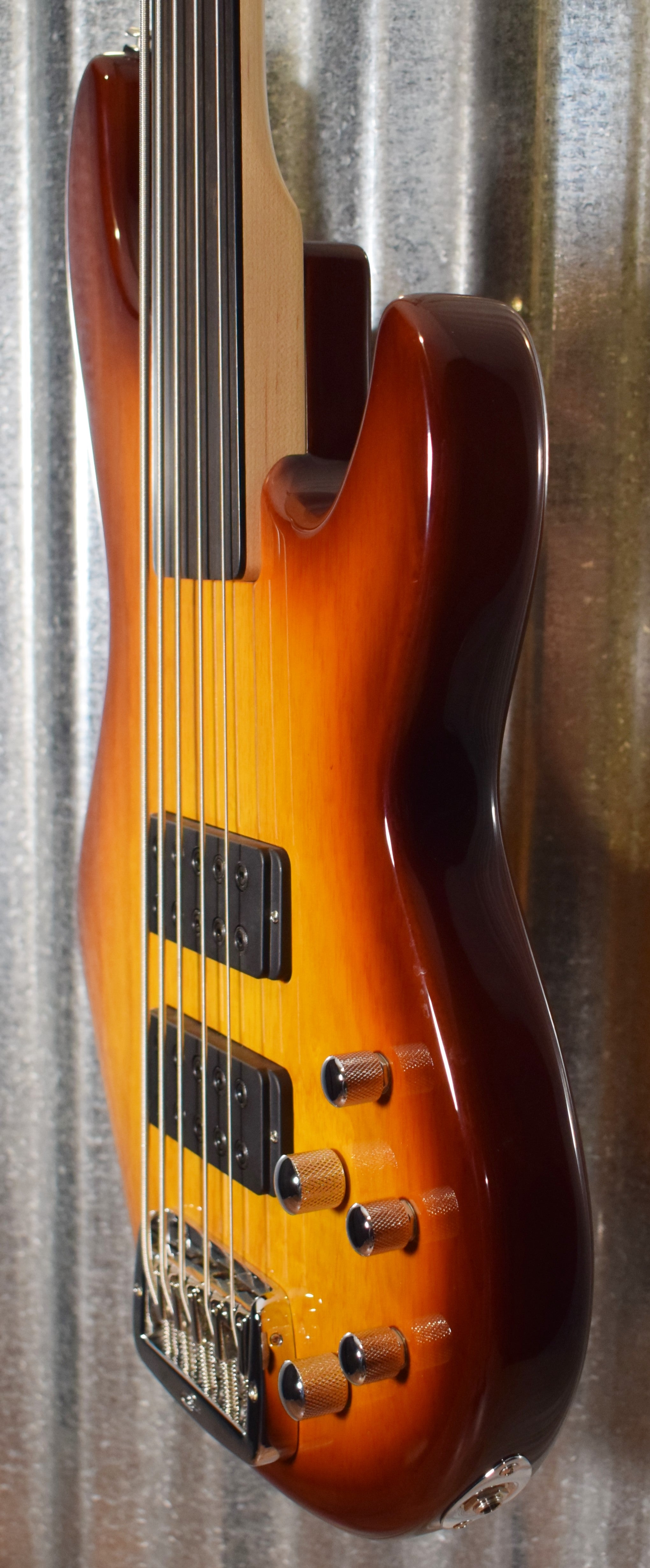 G L USA M 2500 Old School Tobacco Sunburst 5 String Fretless Bass Ca Specialty Traders