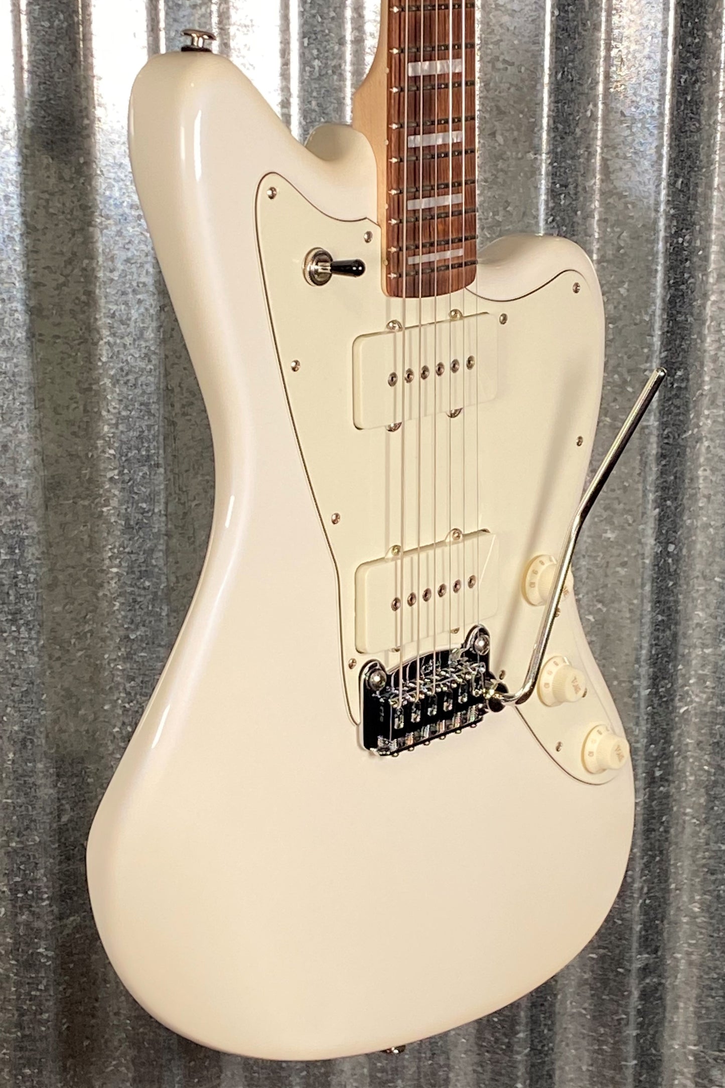 G&L USA Doheny Pearl White Guitar & Case #7259
