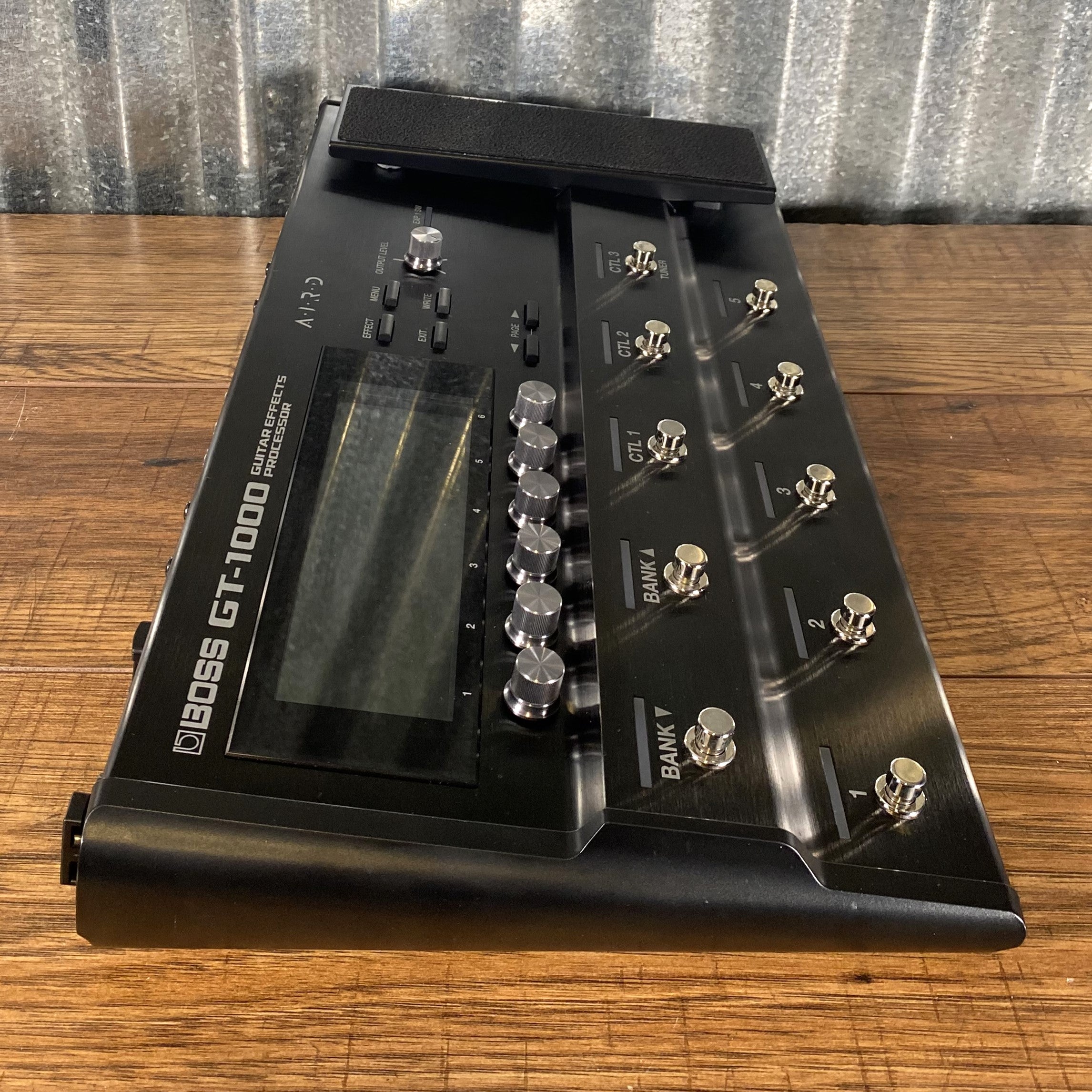 Boss GT-1000 Multi Effect Guitar Processor Effect Pedal Used Boss GT-1000 Multi Effect Guitar Processor Effect Pedal Used