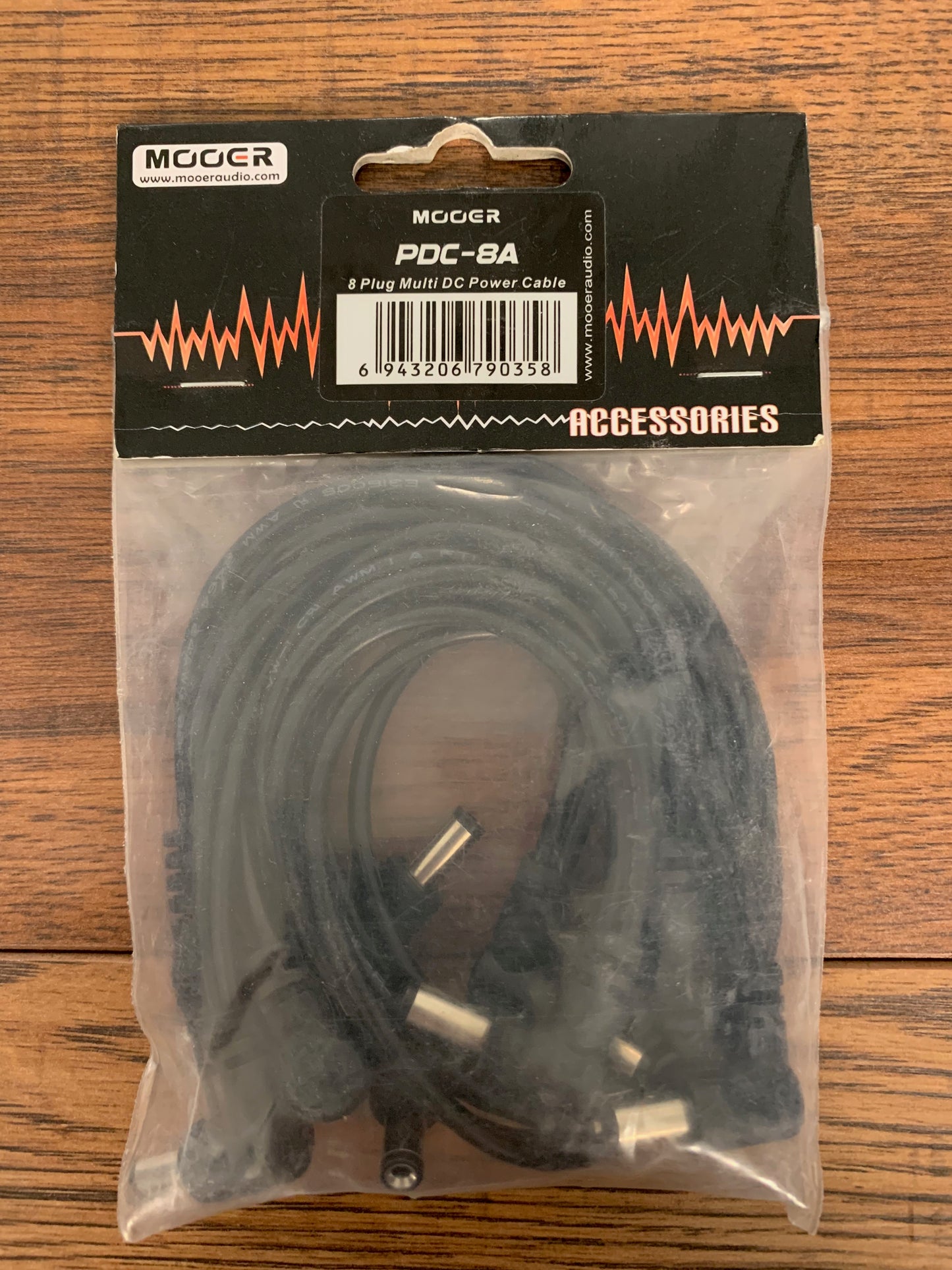 Mooer Audio PDC-8A 8 Angled Connector Daisy Chain Effect Pedal Power Cable