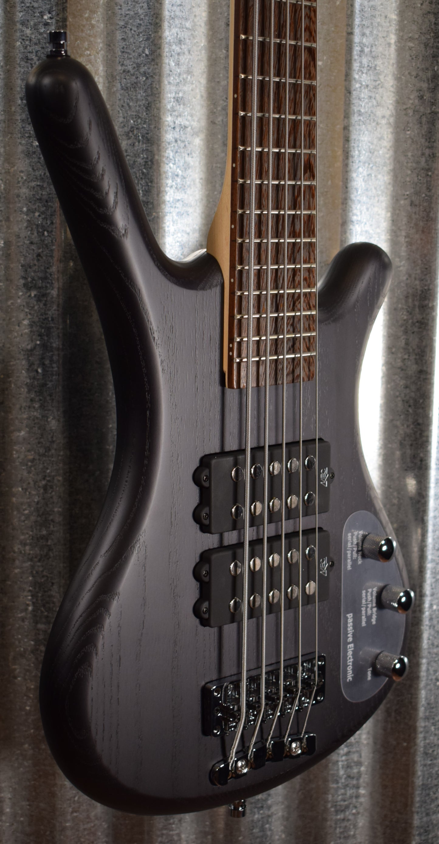 Warwick Rockbass Corvette $$ Double Buck 5 String Nirvana Black Bass & Case #1018
