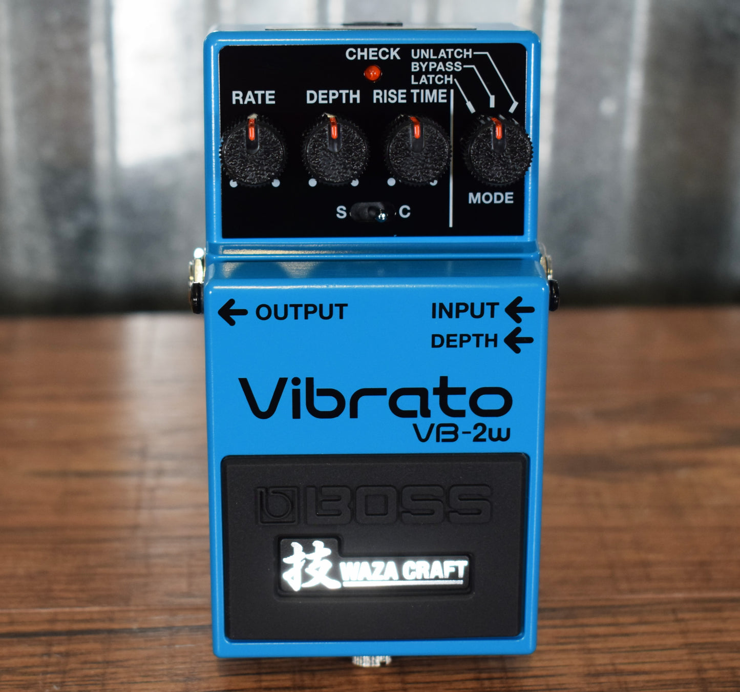 Boss VB-2W Waza Craft Vibrato Guitar Effect Pedal Blemish