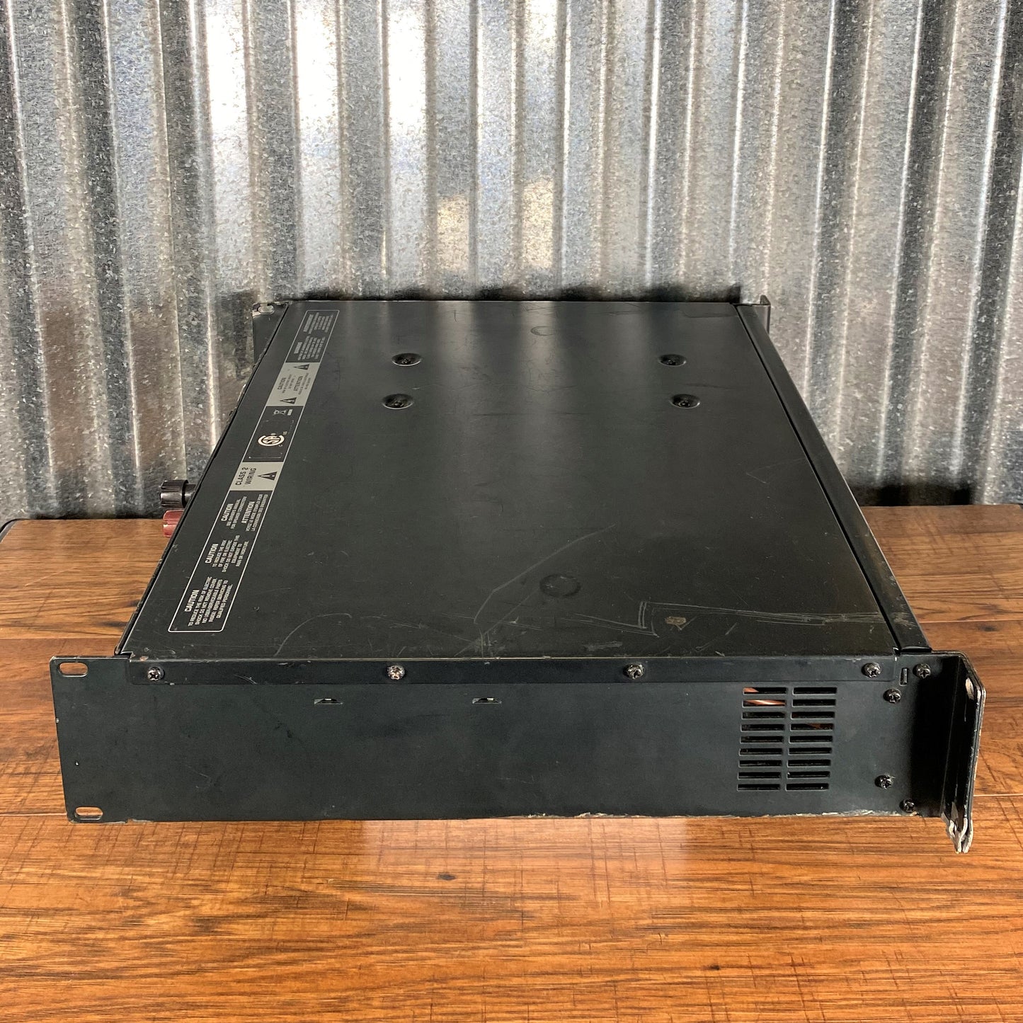 Behringer Europower EP4000 4000 Watt Two Channel Rackmountable Power Amplifier Used