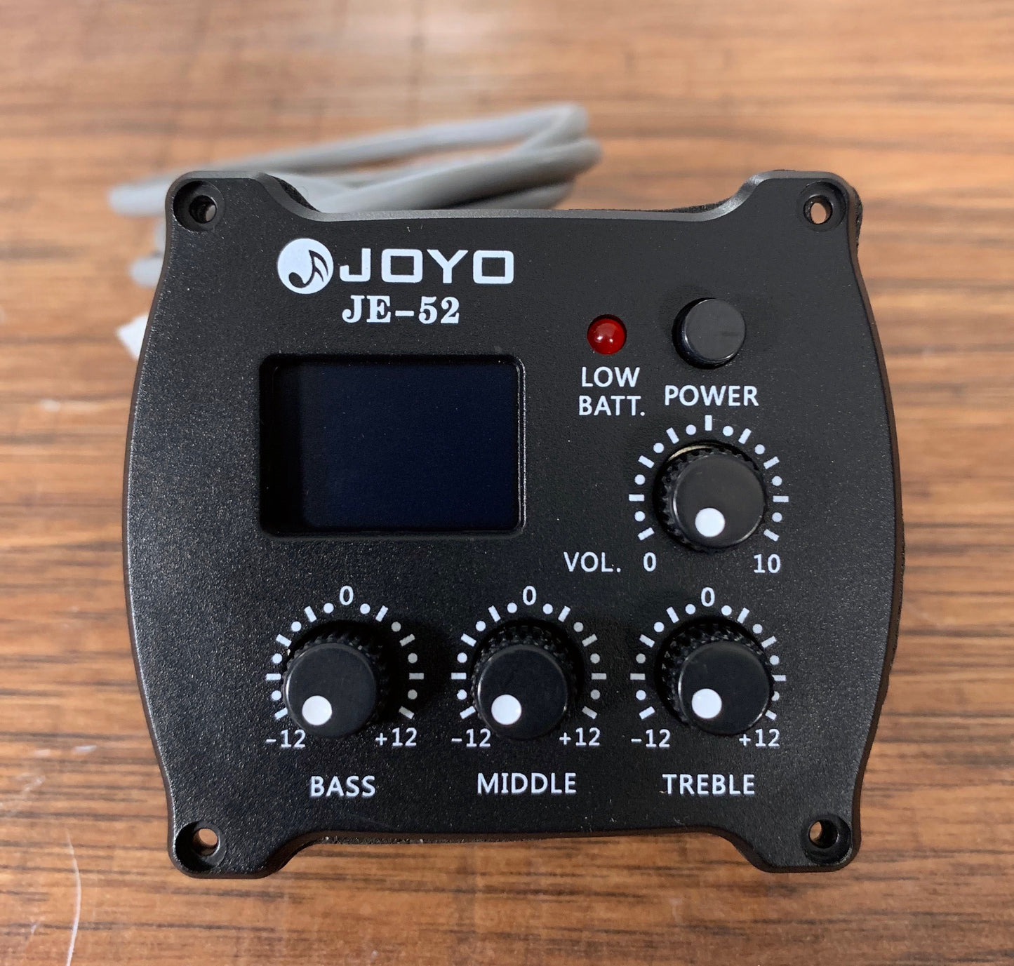 Joyo JE-52 3 Band EQ Digital Tuner On Board Acoustic Guitar Preamp & Pickup