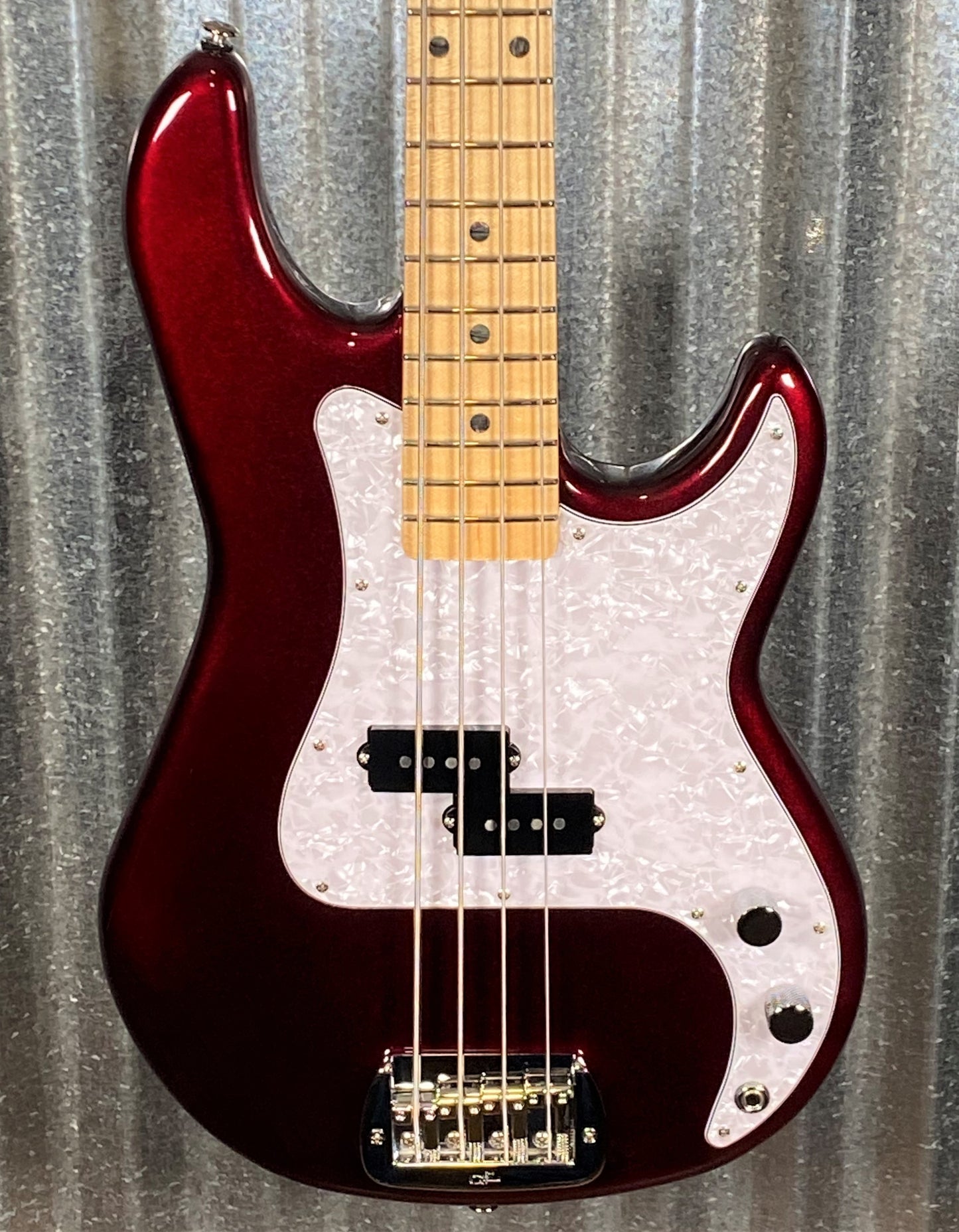G&L USA 2022 Custom LB-100 Ruby Red Metallic 4 String Bass & Case LB100 #6481 Used