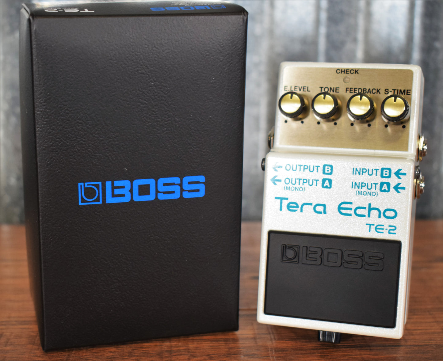 Boss TE-2 Tera Echo Guitar Effect Pedal