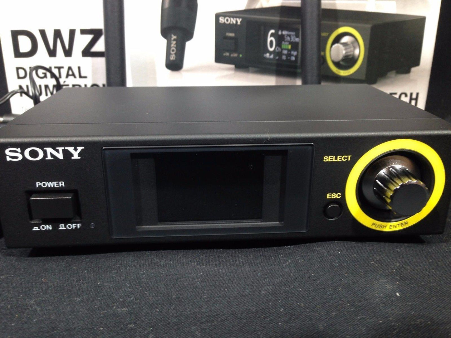 Sony DWZ-M70 Digital Handheld Wireless Microphone System MORE FEATURES > DWZM50