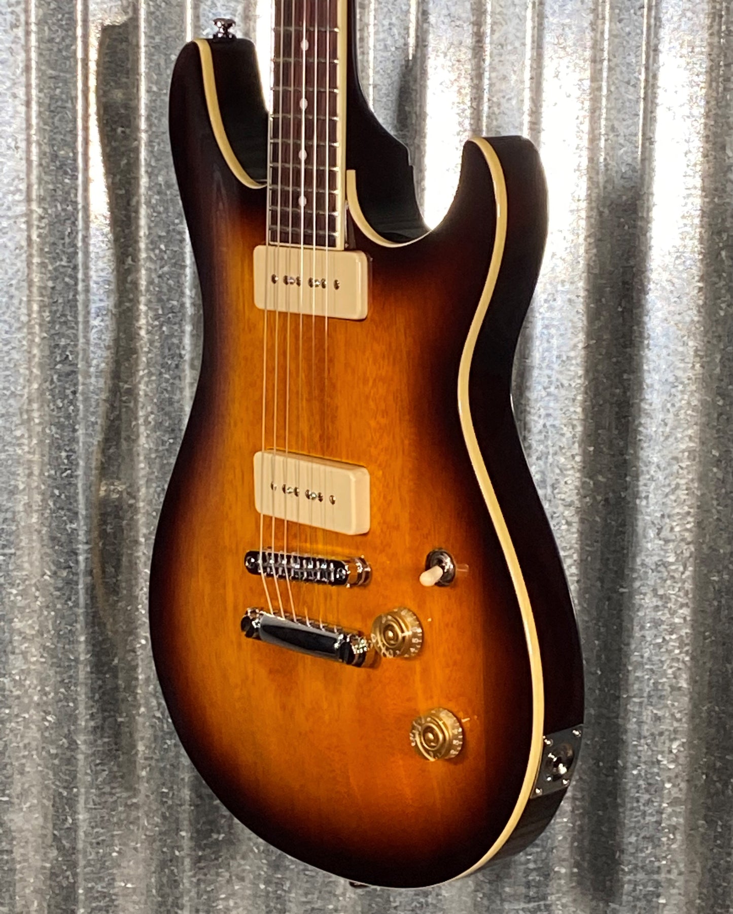 G&L Tribute Ascari GT90 Tobacco Sunburst Guitar #4402 Used