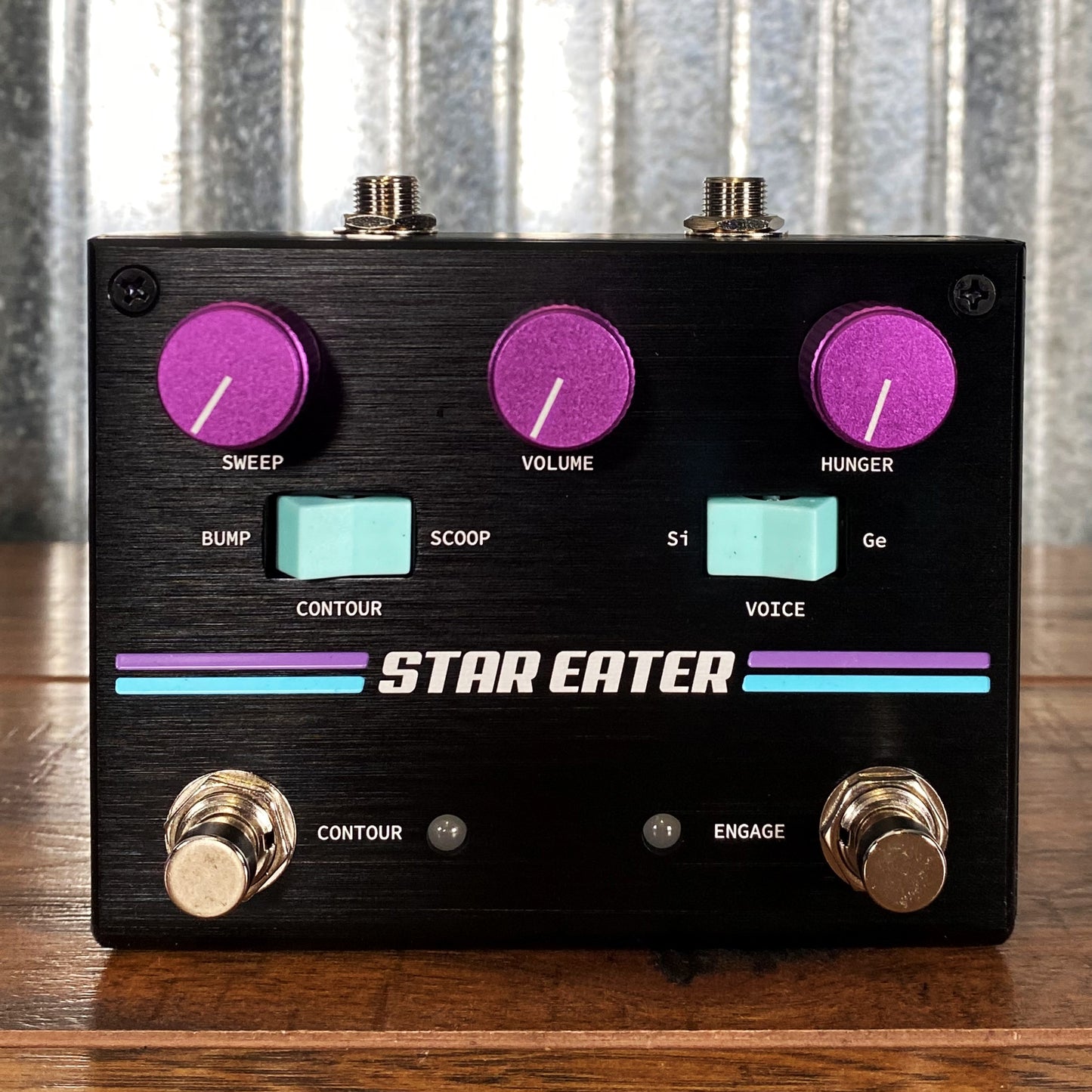 Pigtronix FUZ Star Eater Super Jumbo Fuzz Filter Guitar Effect Pedal