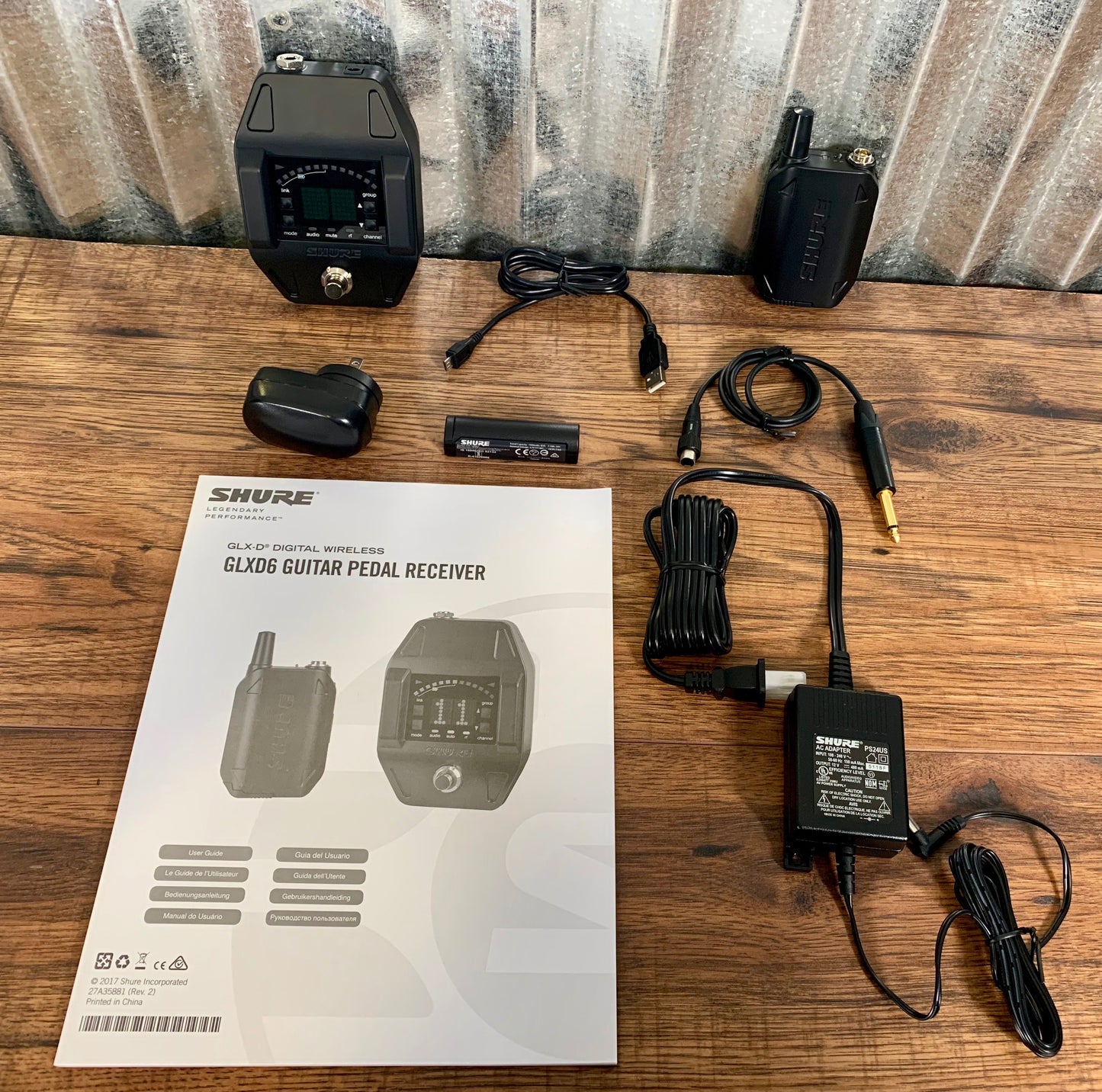 Shure GLXD16 Digital Guitar Wireless Pedal & Body Pack System GLXD16-Z2