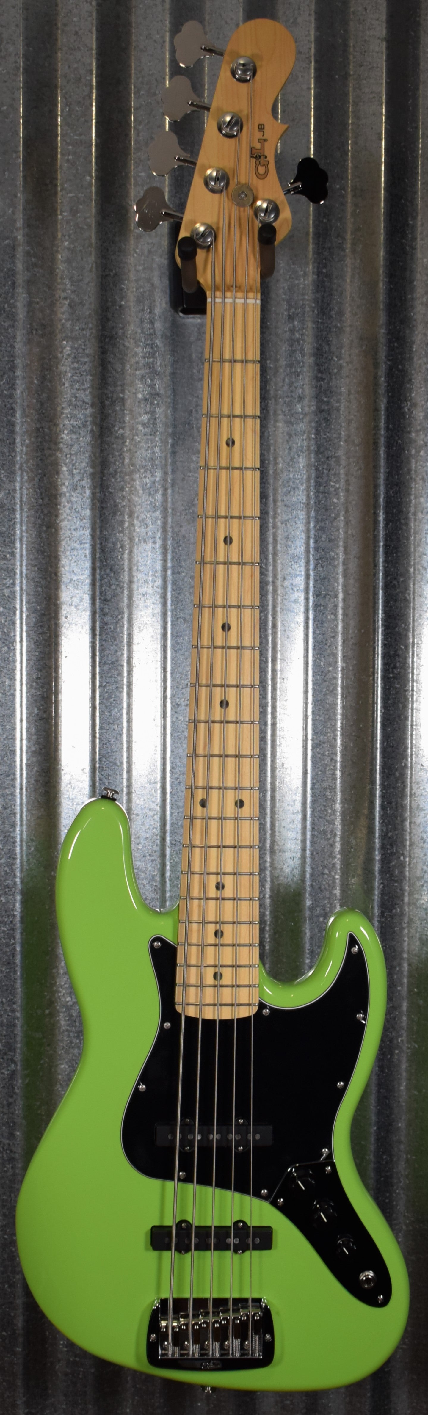 Used Fender Jazz Bass Plus V 1990-1994 - Black - Made in USA with Hard –  Safe Haven Music