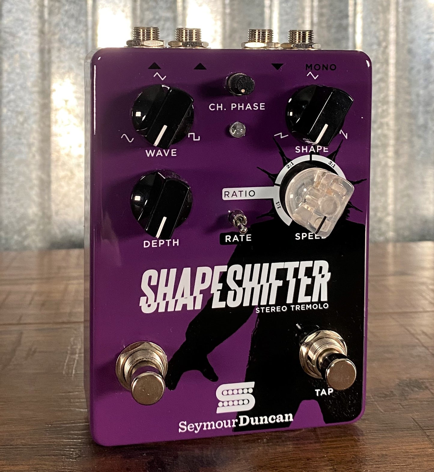 Seymour Duncan Shape Shifter Stereo Tremolo Guitar Effect Pedal