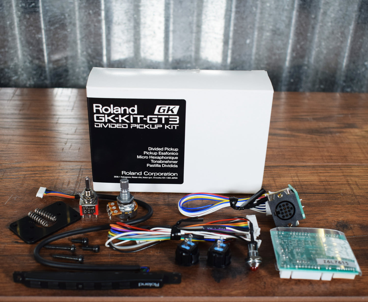 Roland GK-KIT-GT3 Guitar Synth Divided Pickup Installation Kit