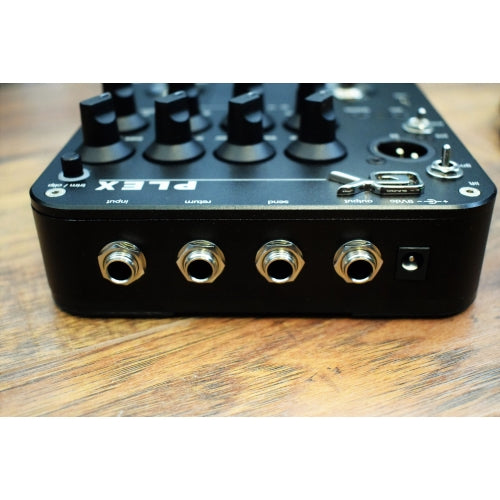 Gallien-Krueger PLEX Bass Preamp EQ Overdrive & Tuner Effect Pedal Demo