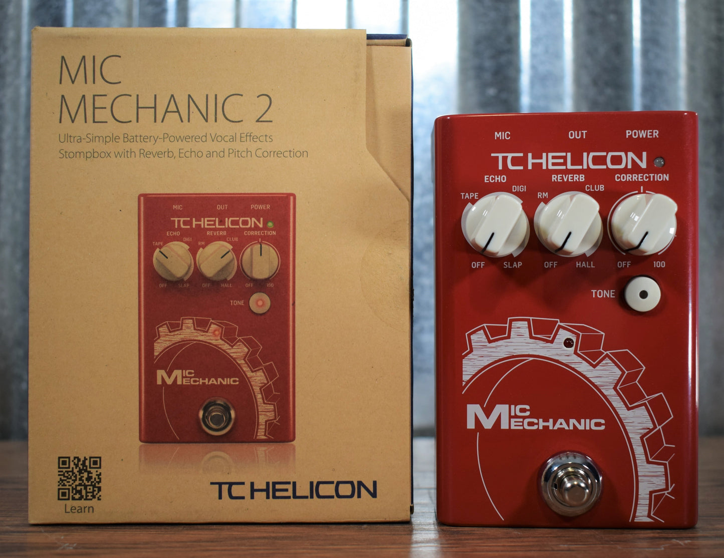 TC Helicon Mic Mechanic 2 Reverb Echo Pitch Correction Vocal Effect Processor