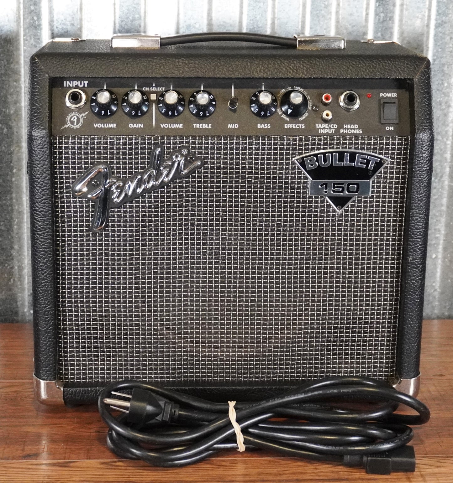 Fender Dyna-Touch III Bullet 150 Two Channel 1x8" Guitar Combo Amplifier Used