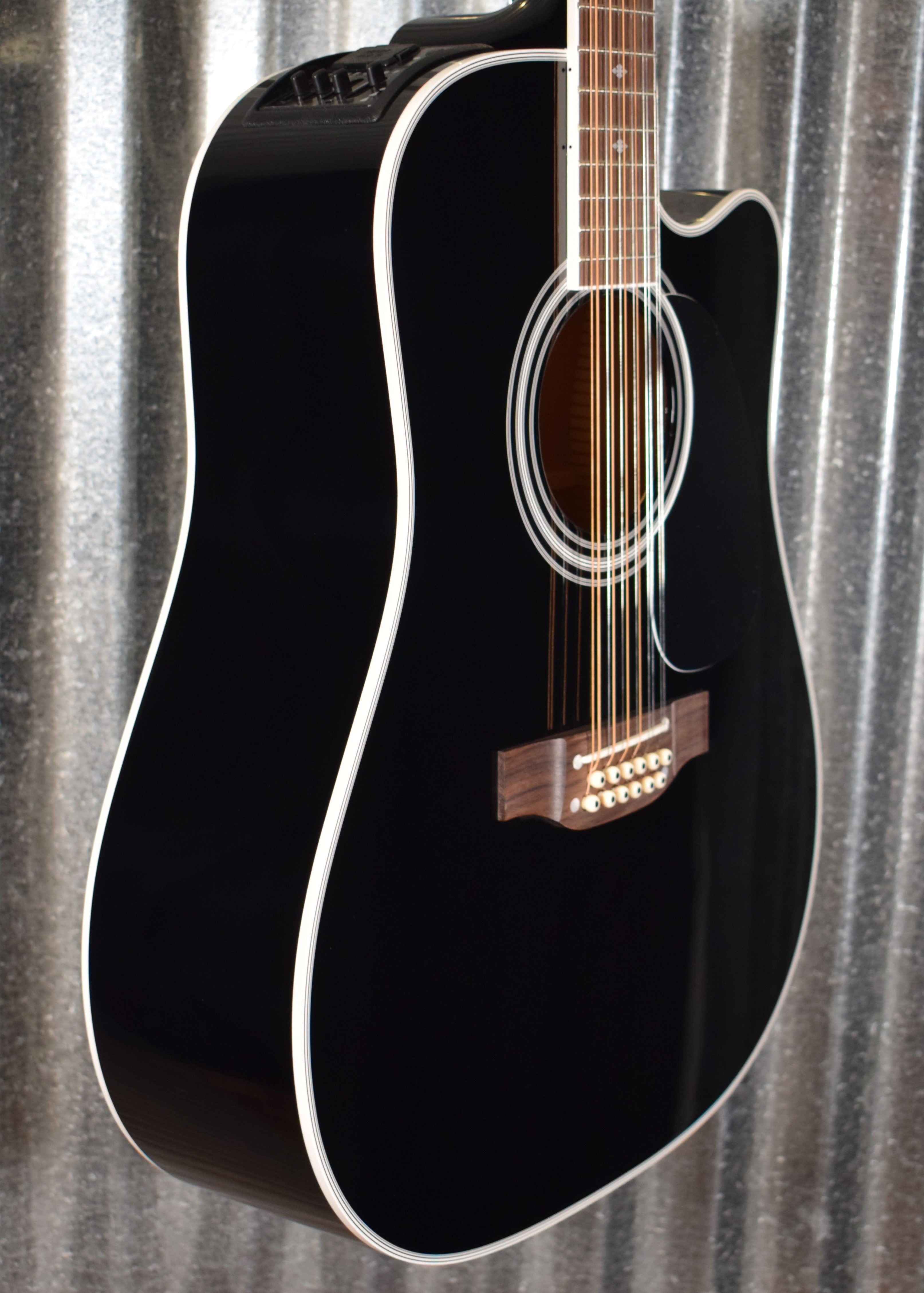 Takamine deals ef381sc used