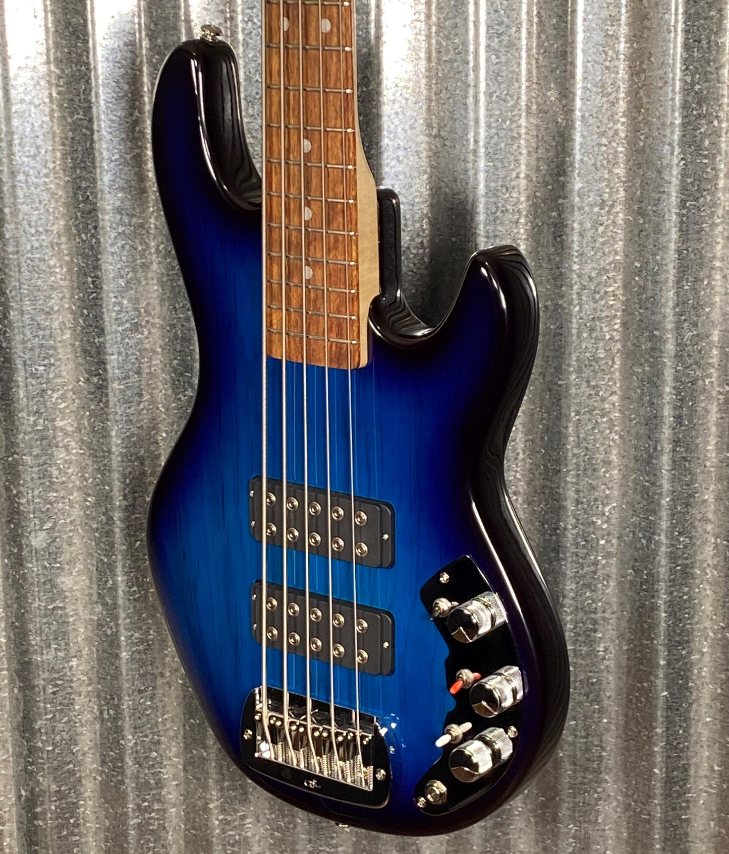 G&L USA CLF L-2500 S750 Blueburst 5 String Bass & Case #0220