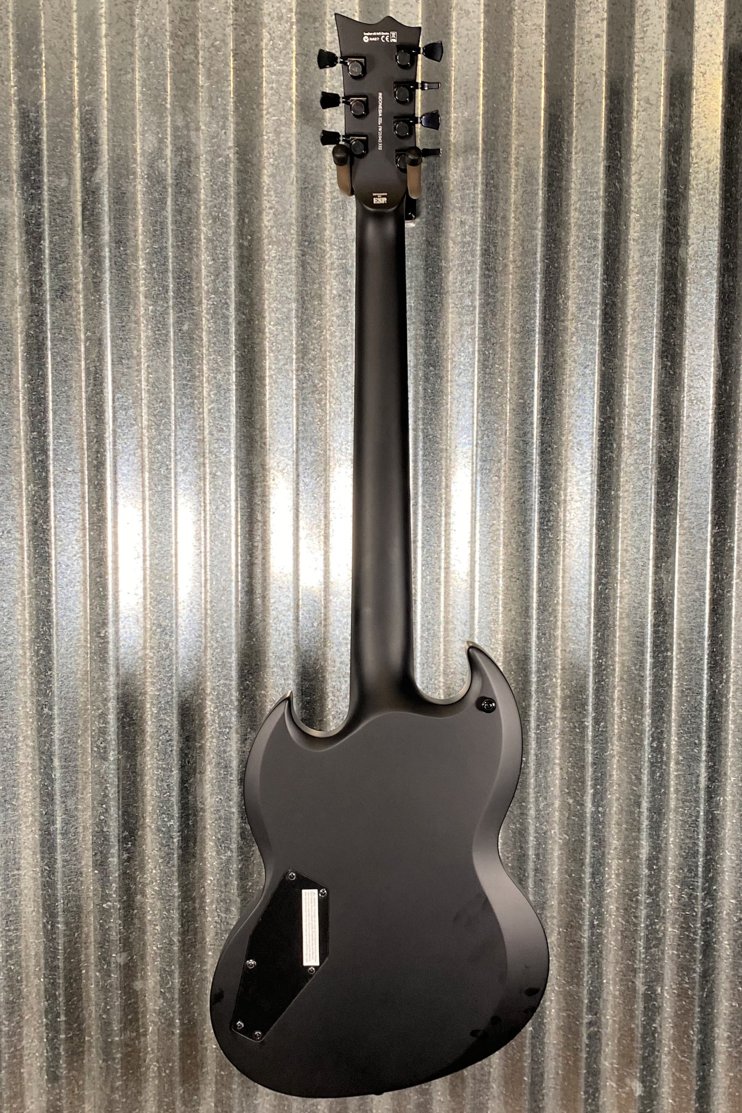 ESP LTD Viper 7 String Baritone Black Metal Guitar LVIPER7BBKMBLKS #2332 Used