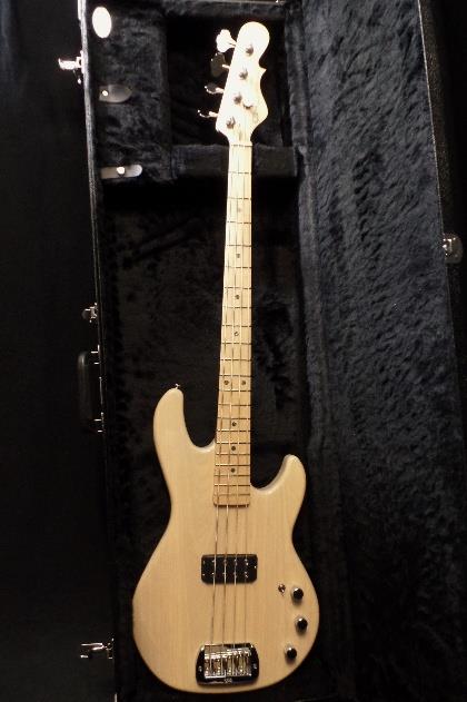 G&L USA L-1000 Bass Guitar Blonde #8 Neck & Hard Case NOS #2560 L1000