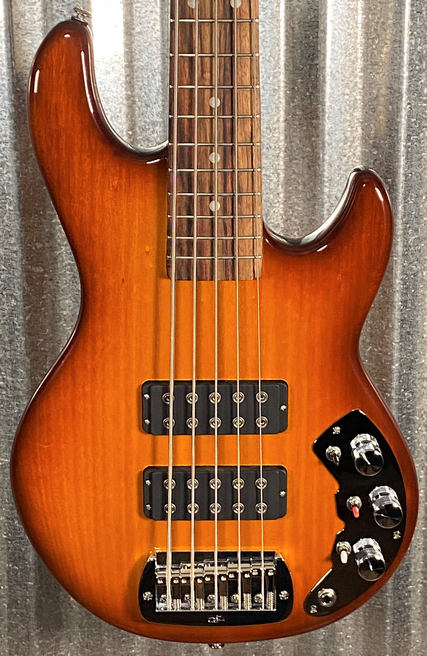 G&L USA CLF L-2500 S750 Old School Tobacco Sunburst 5 String Bass & Case #4168